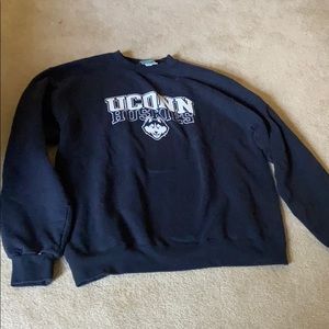 UCONN champion sweatshirt